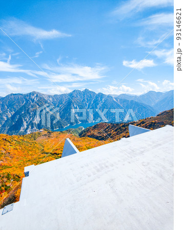 秋の立山黒部アルペンルート（大観峰からの眺め） 93146621