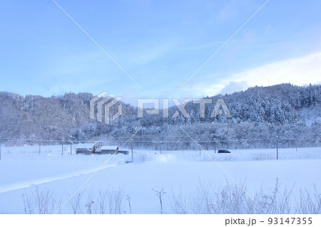 2021年12月、北海道の旭川駅から稚内駅までの宗谷本線の風景 2021年12月、北海道の旭川駅から稚内駅までの宗谷本線の風景 93147355