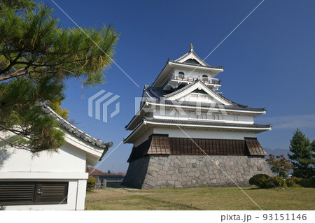 紅葉の上山城 93151146