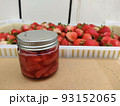 いちごのビンづめ 93152065