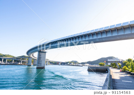 イタリアの建築家レンゾ・ピアノ氏が設計した牛深ハイヤ大橋 イタリアの建築家レンゾ・ピアノ氏が設計した牛深ハイヤ大橋 93154563
