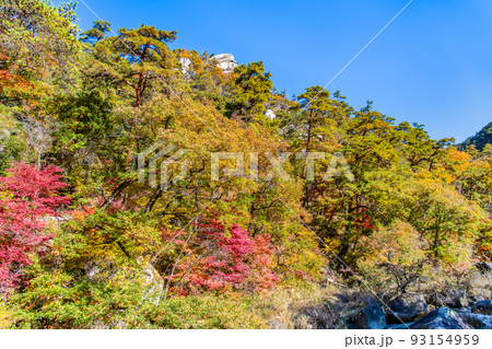 山梨県 紅葉に染まる昇仙峡 山梨県 紅葉に染まる昇仙峡 93154959