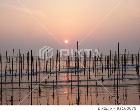 海岸の夕暮れ 93160079