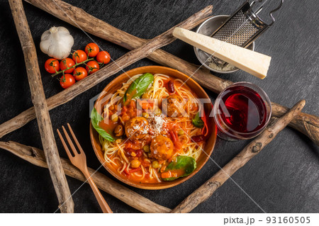 ミートボールパスタ　 american meatball pasta (spaghetti) 93160505