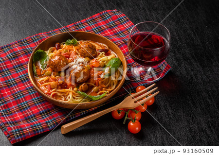 ミートボールパスタ american meatball pasta (spaghetti) ミートボールパスタ american meatball pasta (spaghetti) 93160509
