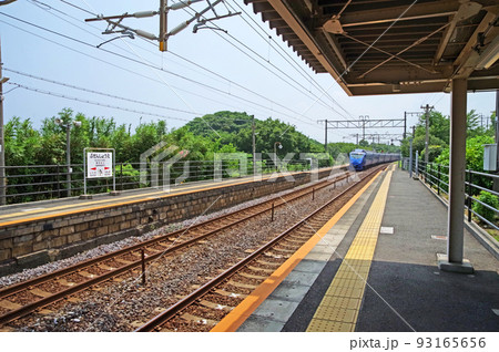 福岡県豊前市のJR九州日豊本線豊前松江駅 93165656