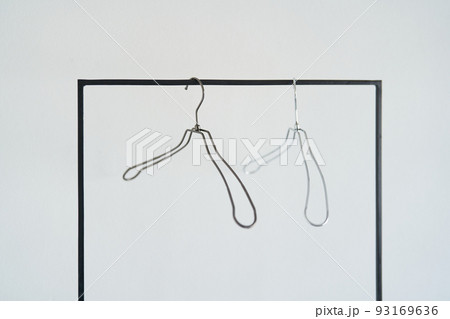 ハンガー 93169636