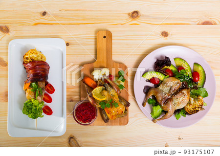 Set of dishes from small fowls 93175107