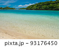 川平湾のエメラルドグリーン 93176450