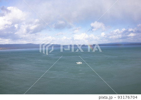 海の虹 93176704