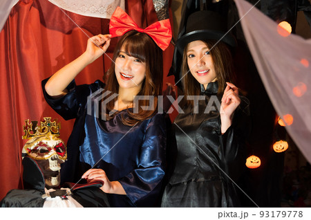 ハロウィン ホームパーティ笑顔 ハロウィン ホームパーティ笑顔 93179778