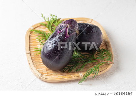 新鮮な水ナス 93184164