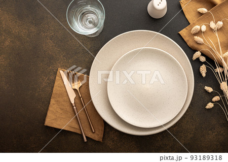 Table setting, top view Table setting, top view 93189318