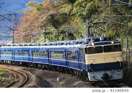 Pトップ　EF65501牽引客車列車12系　ブルートレイン　信越線　群馬県民の日号 93190640