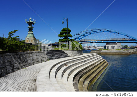 みなと公園の太助灯籠(香川県丸亀市) みなと公園の太助灯籠(香川県丸亀市) 93190715