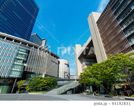 JR大阪駅前 グランフロント大阪とうめきた広場 93192831