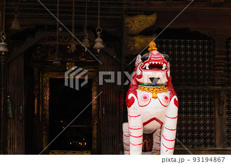 ネパール カトマンズのナラ・デビ寺院 ネパール カトマンズのナラ・デビ寺院 93194867