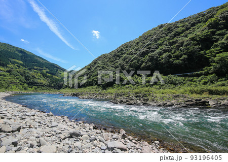 高知県四万十市　四万十川の風景 93196405
