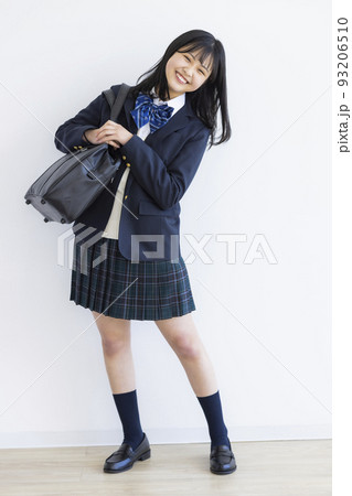 制服の女子学生 高校生 中学生 93206510