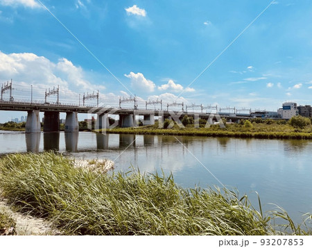 二子玉川、晴れた日の橋 93207853