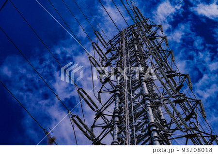 高圧送電線の鉄塔 高圧送電線の鉄塔 93208018