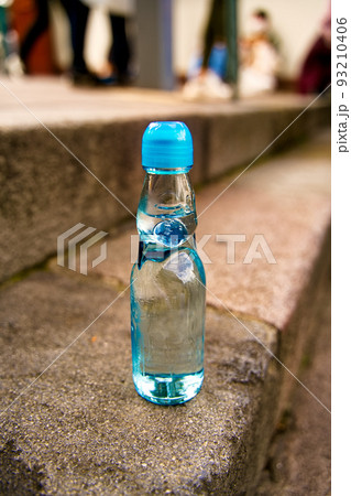 階段のラムネ 93210406