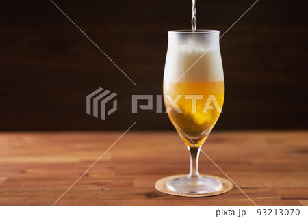 ビール　イメージ 93213070