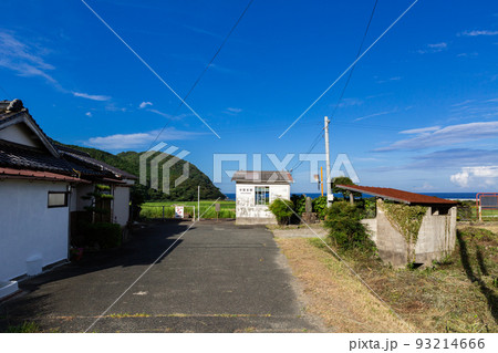 JR宇賀本郷駅 山口県下関市豊浦町 JR宇賀本郷駅 山口県下関市豊浦町 93214666
