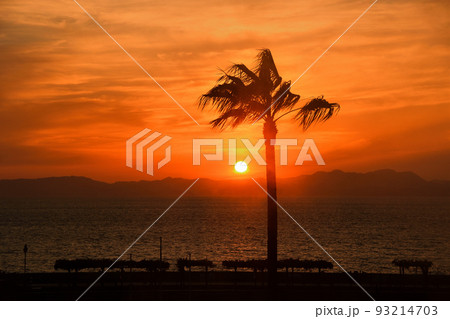 小浜の夕陽 93214703