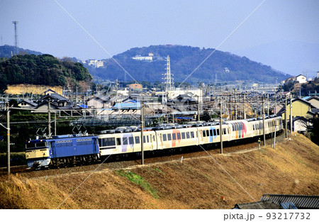 2000年　東海道本線を走るEF65111お座敷列車あすか（ビビッド調） 93217732