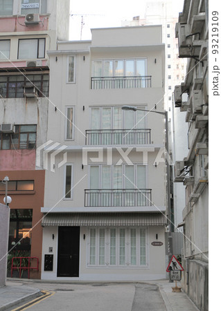 The tong lau at Sai Ying Pun, hong kong 10 Dec 2011 93219109