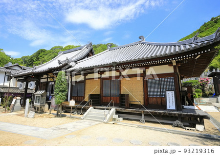 【広島県】晴天の海龍寺（尾道） 93219316