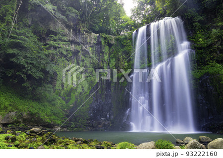 大分県の名瀑 美しい桜滝(大分県日田市天瀬町) 大分県の名瀑 美しい桜滝(大分県日田市天瀬町) 93222160