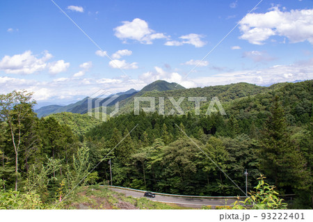 暮坂峠付近から見る中之条の山並 93222401