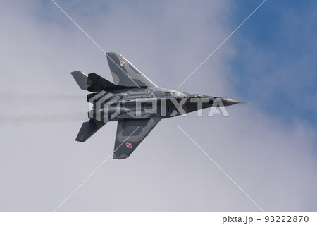 ポーランド空軍MiG-29デモチームの背面 ポーランド空軍MiG-29デモチームの背面 93222870