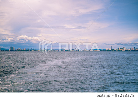 Beautiful of seascape and cityscape at Pattaya, Chonburi, Thailand. 93223278
