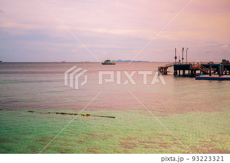 Sangwan Beach at Larn island (Koh Larn). Beautiful of sea at Chonburi, Thailand. 93223321