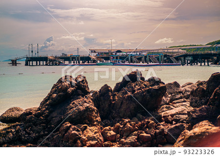 Sangwan Beach at Larn island (Koh Larn). Beautiful of sea at Chonburi, Thailand. Sangwan Beach at Larn island (Koh Larn). Beautiful of sea at Chonburi, Thailand. 93223326