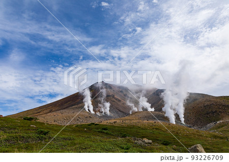 秋の大雪山旭岳 93226709