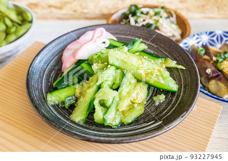 たたきキュウリ ラー油 たたきキュウリ ラー油 93227945