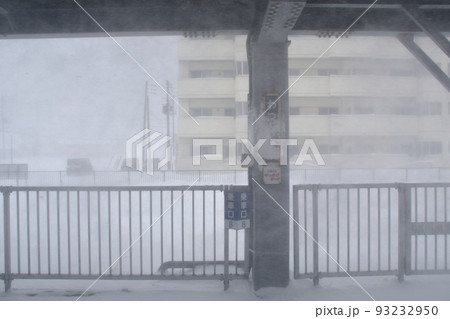 2021年12月の北海道、旭川駅から稚内駅までの宗谷本線の風景 93232950