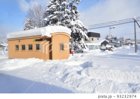 2021年12月の北海道、旭川駅から稚内駅までの宗谷本線の風景 2021年12月の北海道、旭川駅から稚内駅までの宗谷本線の風景 93232974