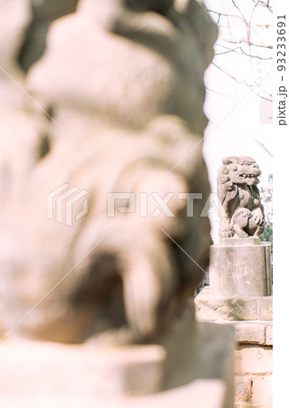 JR大森駅北口にある八景天祖神社の狛犬 JR大森駅北口にある八景天祖神社の狛犬 93233691