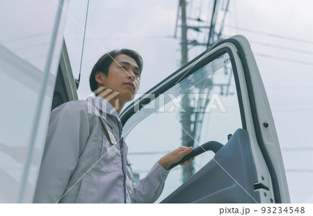 作業着の男性　仕事編 93234548