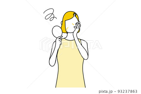 女性のAGA・薄毛、抜け毛を鏡で見て落ち込む女性 93237863