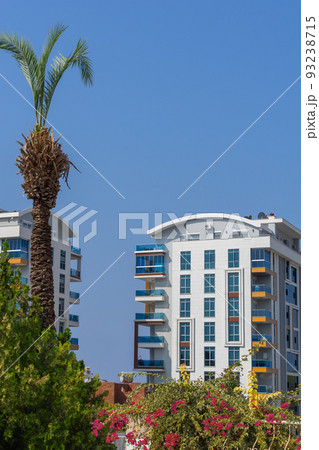 Residential area with modern architecture of the southern city. Residential area with modern architecture of the southern city. 93238715