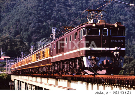 1999年 上越線を走るEF641001お座敷列車くつろぎ 1999年 上越線を走るEF641001お座敷列車くつろぎ 93245325