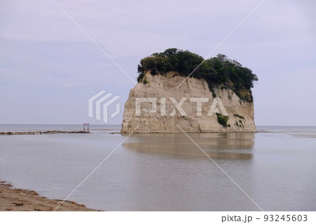 見附島 93245603