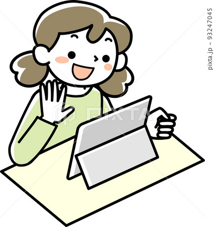タブレットを使っている女の子の上半身 93247045