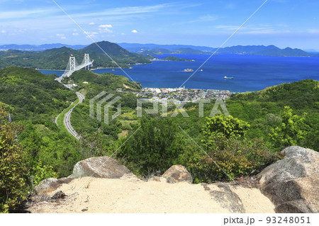 【広島県】白滝山から見た因島大橋(尾道 因島 五百羅漢) 【広島県】白滝山から見た因島大橋(尾道 因島 五百羅漢) 93248051